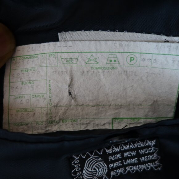 Vintage Mani by Giorgio Armani Double-Breasted Virgin Wool Blazer, Size 40 - Picture 10 of 12